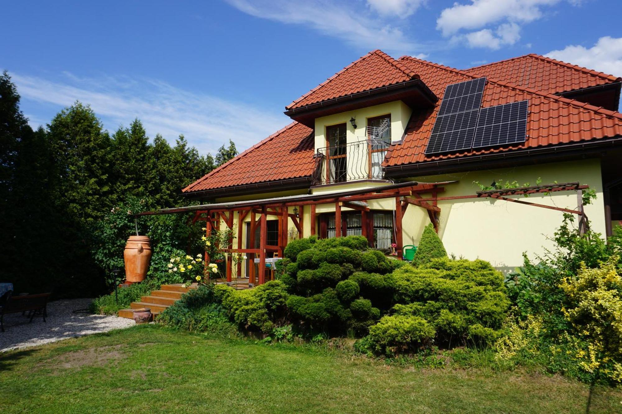 Comfortable House With Garden Manki Exterior foto